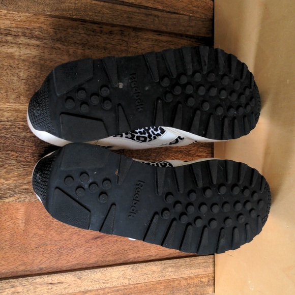 Reebok 7.5 shoe - Picture 7 of 8